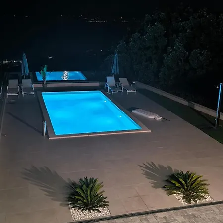 Lunisa Vs1 Apartment *