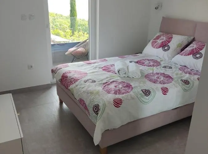 Lunisa Vs1 Apartment *